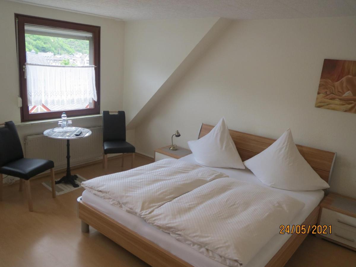 Hotel Und Gaestehaus Gute Quelle Cochem Exterior photo
