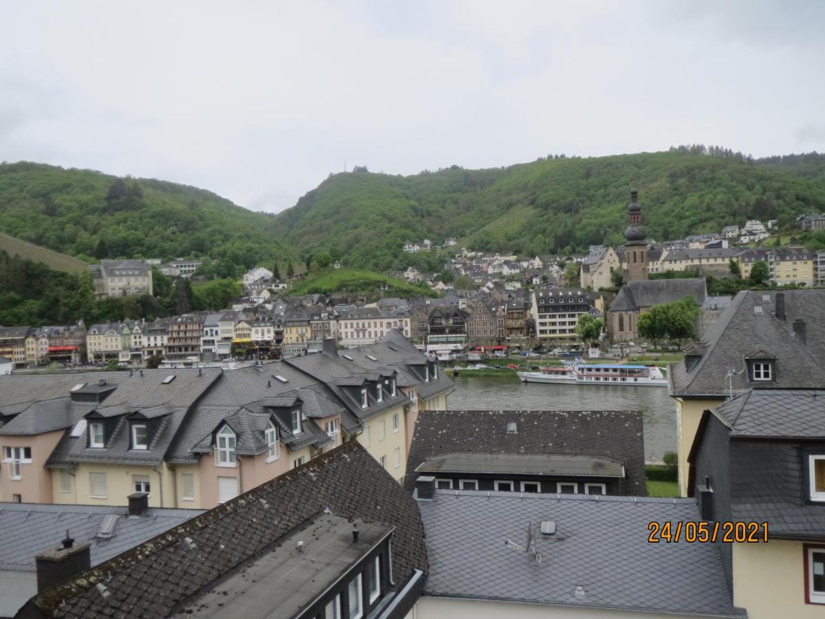 Hotel Und Gaestehaus Gute Quelle Cochem Exterior photo