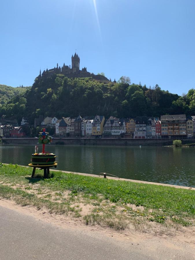 Hotel Und Gaestehaus Gute Quelle Cochem Exterior photo